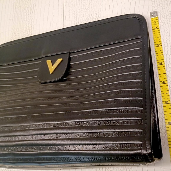 Rare "New/Unused" Vintage MARIO VALENTINO V Logo Clutch Leather Black 1786N - Picture 6 of 10